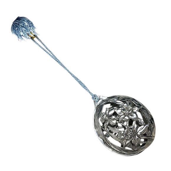 Vtg Seagull Rose Pewter Ornament Hollow Silver Color 3d Locket Blue Faded Ribbon - Picture 11 of 13